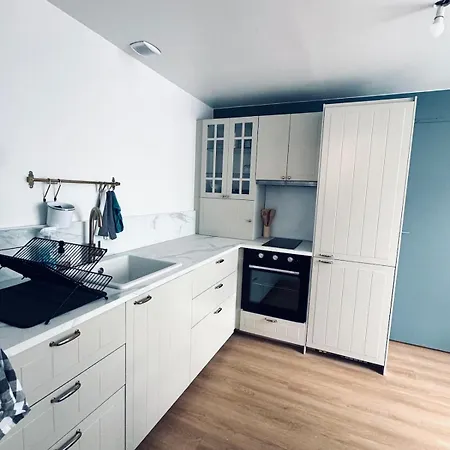 Apartman 2 Bedroom House Centre *