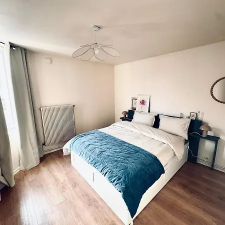 2 Bedroom House Centre