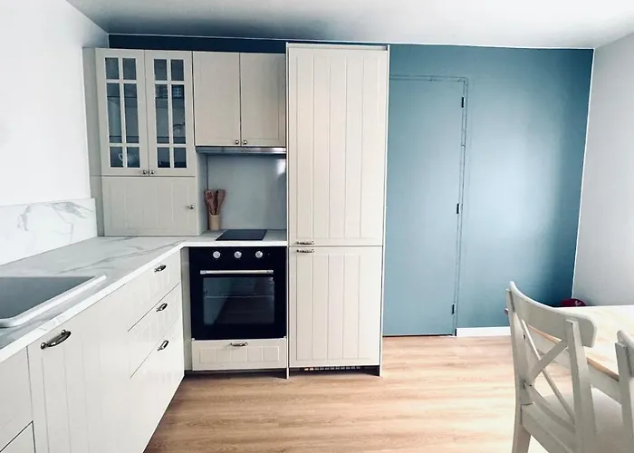 2 Bedroom House Centre Croix